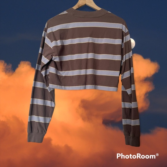 Aritzia TNA Ryer Longsleeve striped cropped - Picture 3 of 4